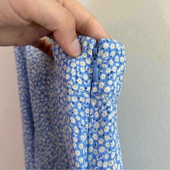 H&M Floral Blue High-Rise Calf-Length Skirt Size 4 - Picture 6 of 7